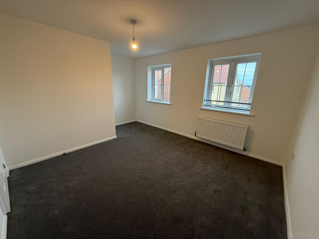 WhatsApp Image 2025-12-08 at 16.13.30 (2).jpeg