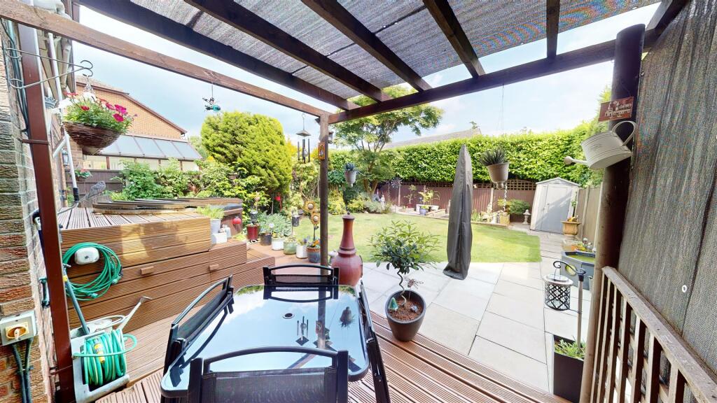 Lakeside Gardens Rear Garden