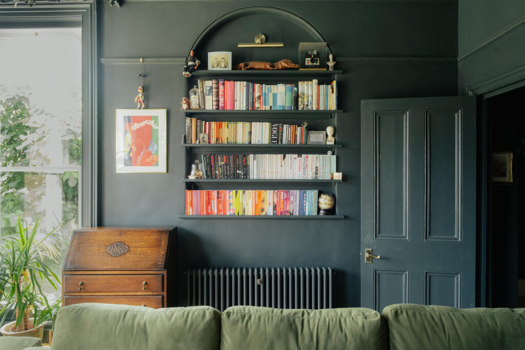 CROFT-ELPHINSTONE-HASTINGS-INTERIOR-HR-46