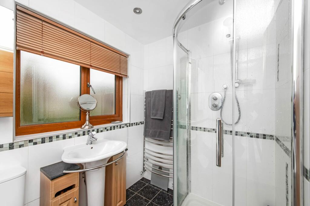 HOUSE BATHROOM