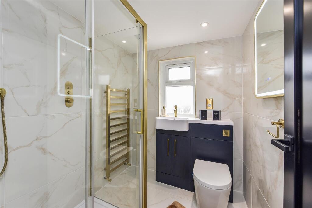 Ensuite Shower Room