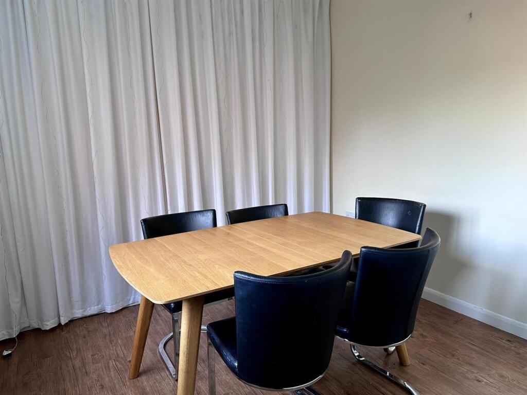 Dining Room.jpg