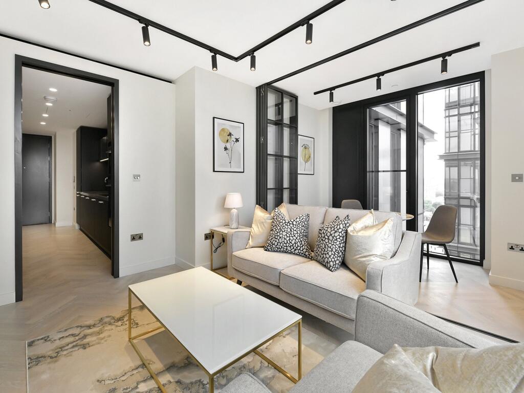 One Crown Place