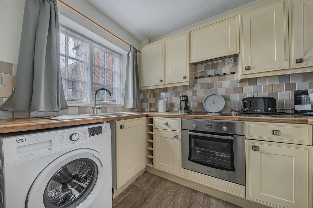 Kitchen (2)
