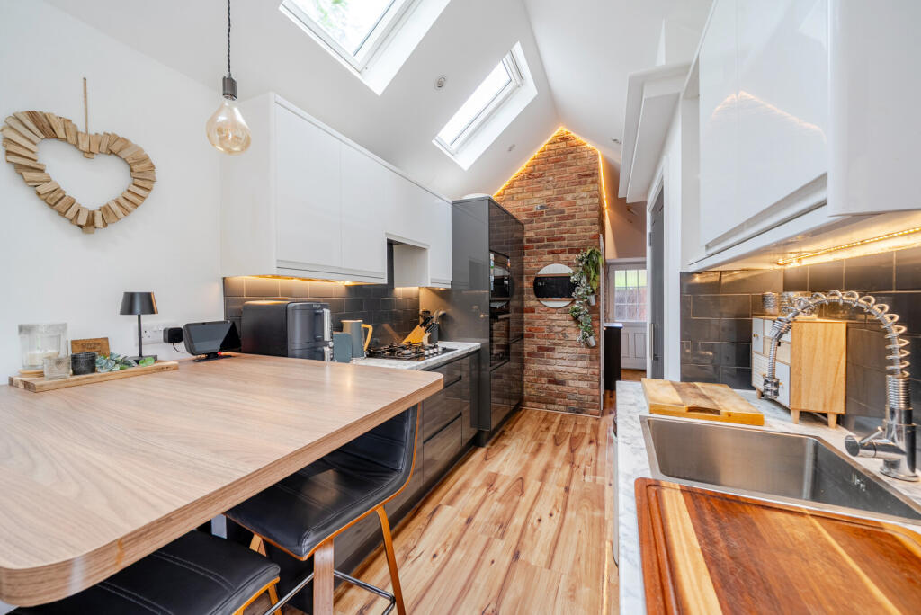 1353467-19-68c1af...