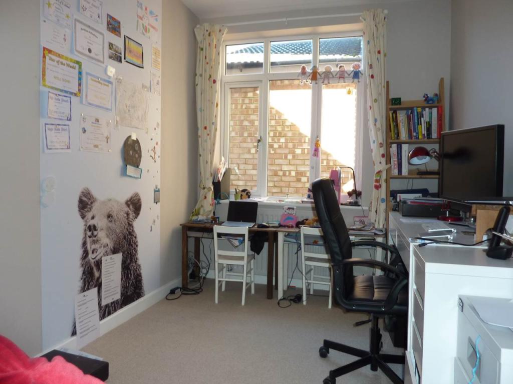 Bedroom 4 / Study
