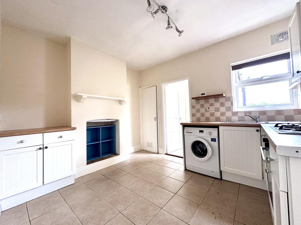 Kitchen 1