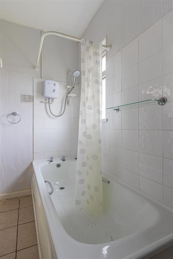 Newfoundland Road 118a-6.jpg