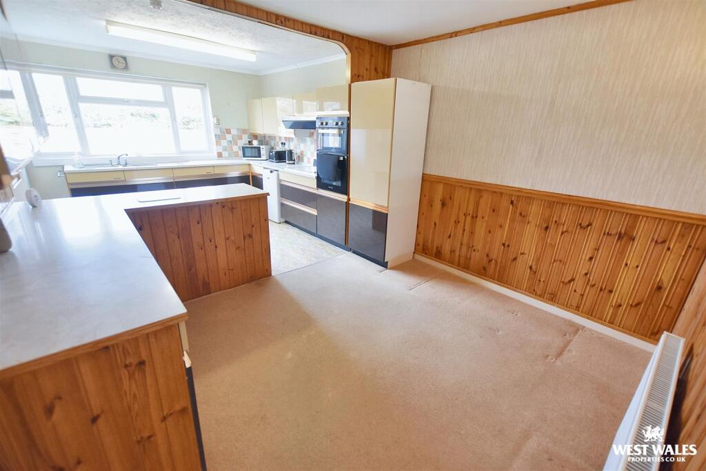 7 - 2025-10-26T201549.133.jpg