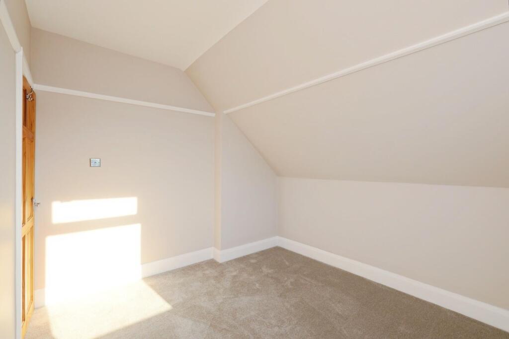 BEDROOM NO.2