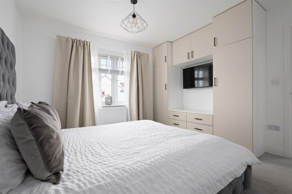 2MiddlebankCrescent025.JPG