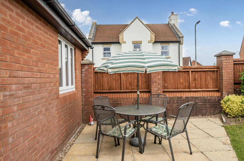 1300982-18-683a13...