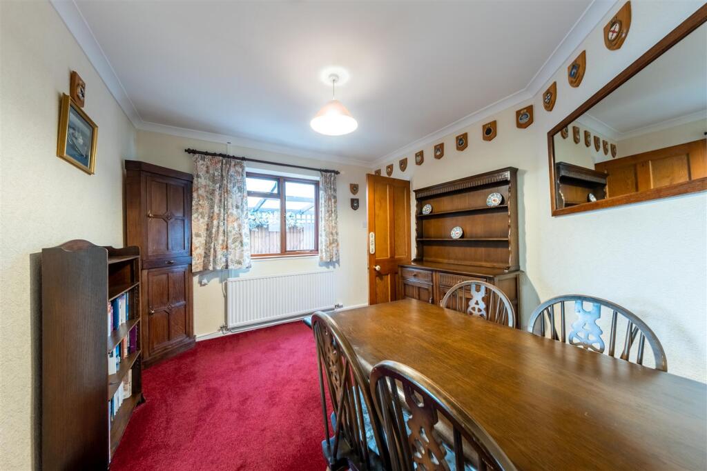 25 Frida Crescent-011.jpg