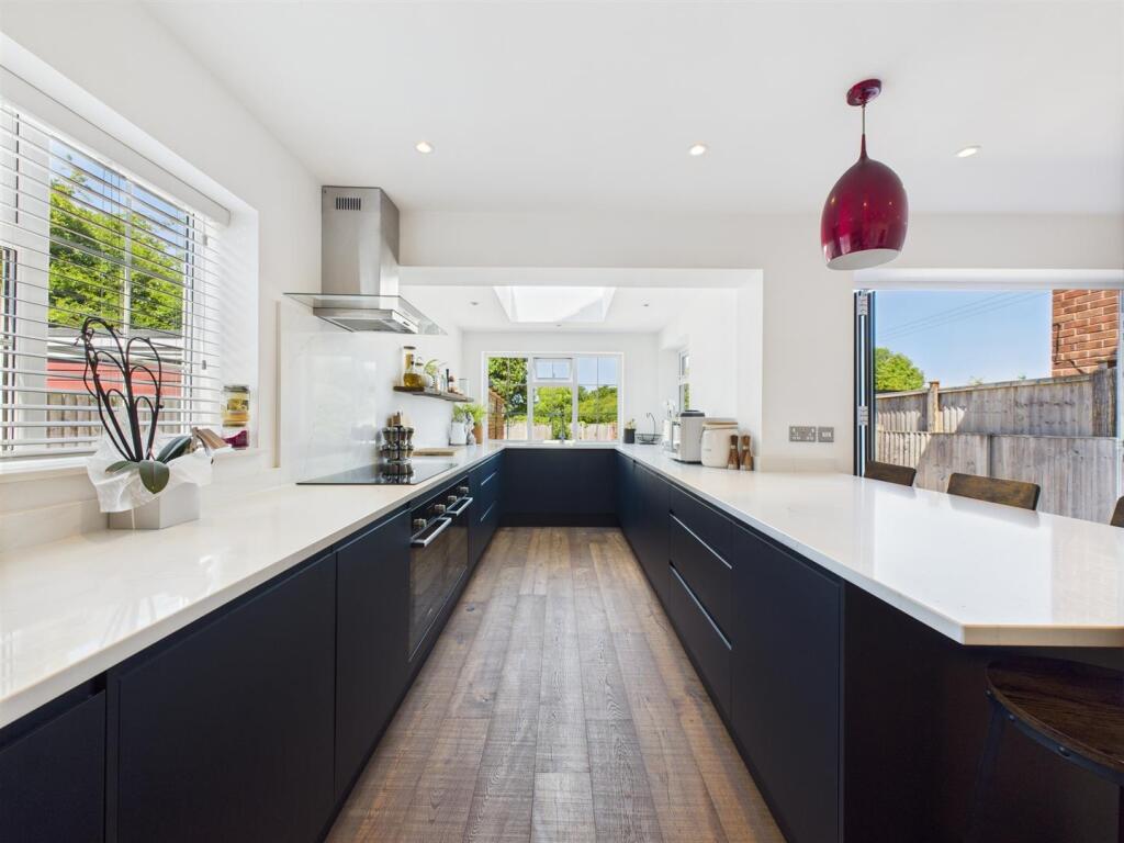 High Specification Fitted Breakfast Kitchen