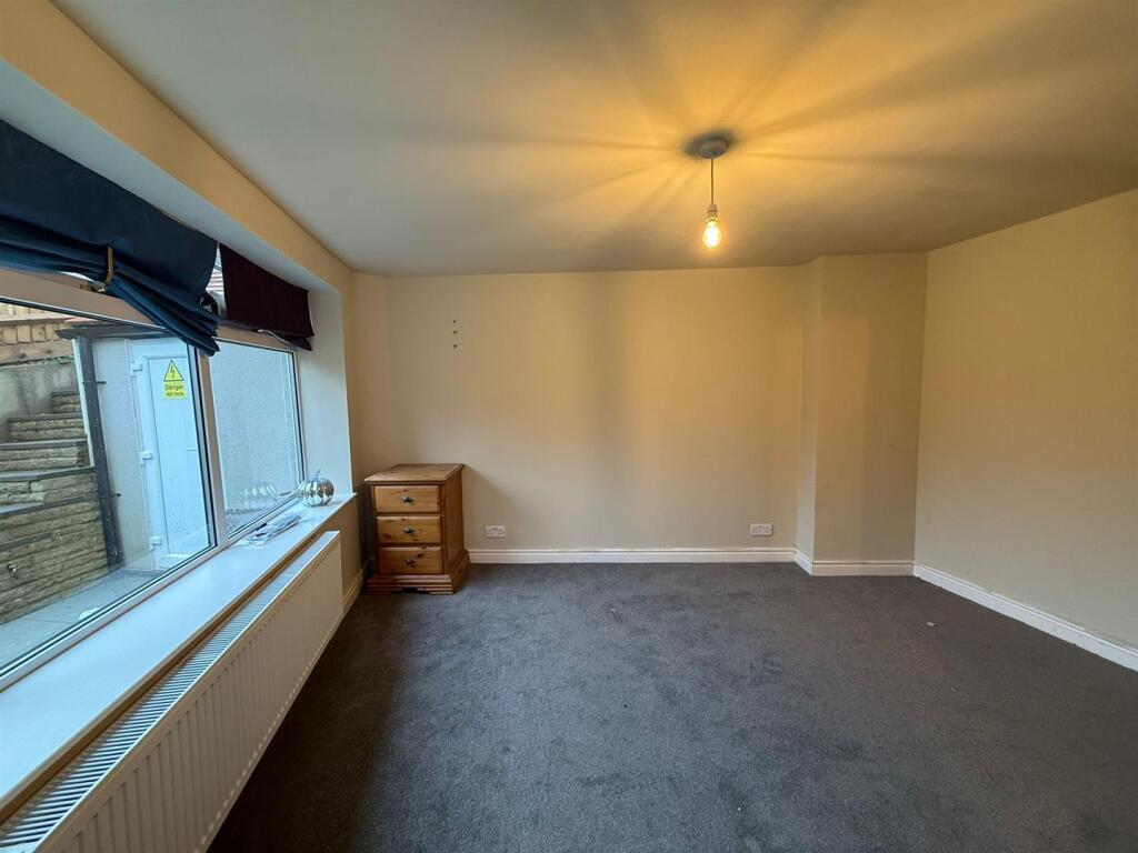 WhatsApp Image 2025-02-10 at 14.14.36 (1).jpeg