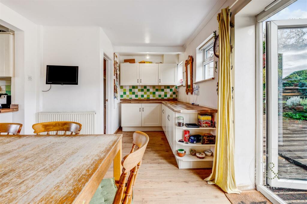 Heol Y Coed, Rhiwbina, HernCrabtree (17).jpg