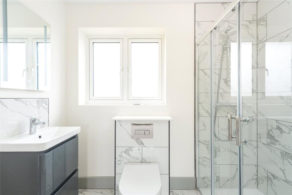 En Suite Shower Room