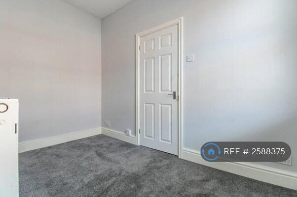 Bedroom 3/Study