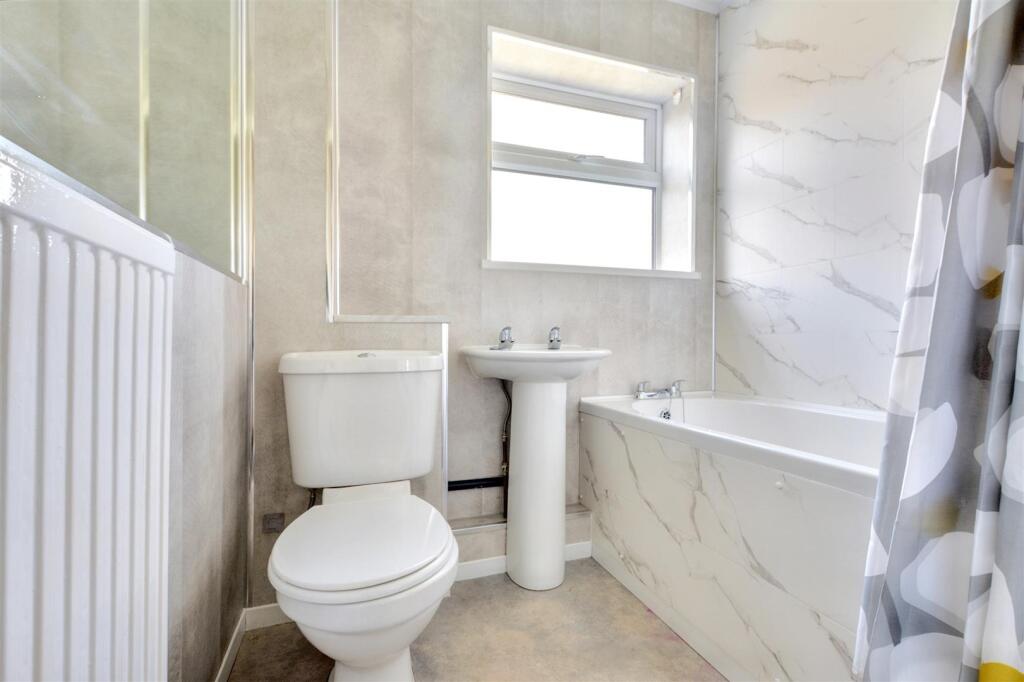 Bathroom.jpeg
