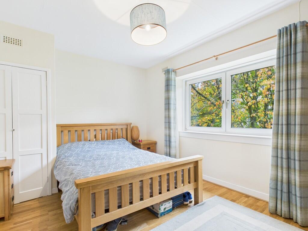 CAM05526G0-PR0054...