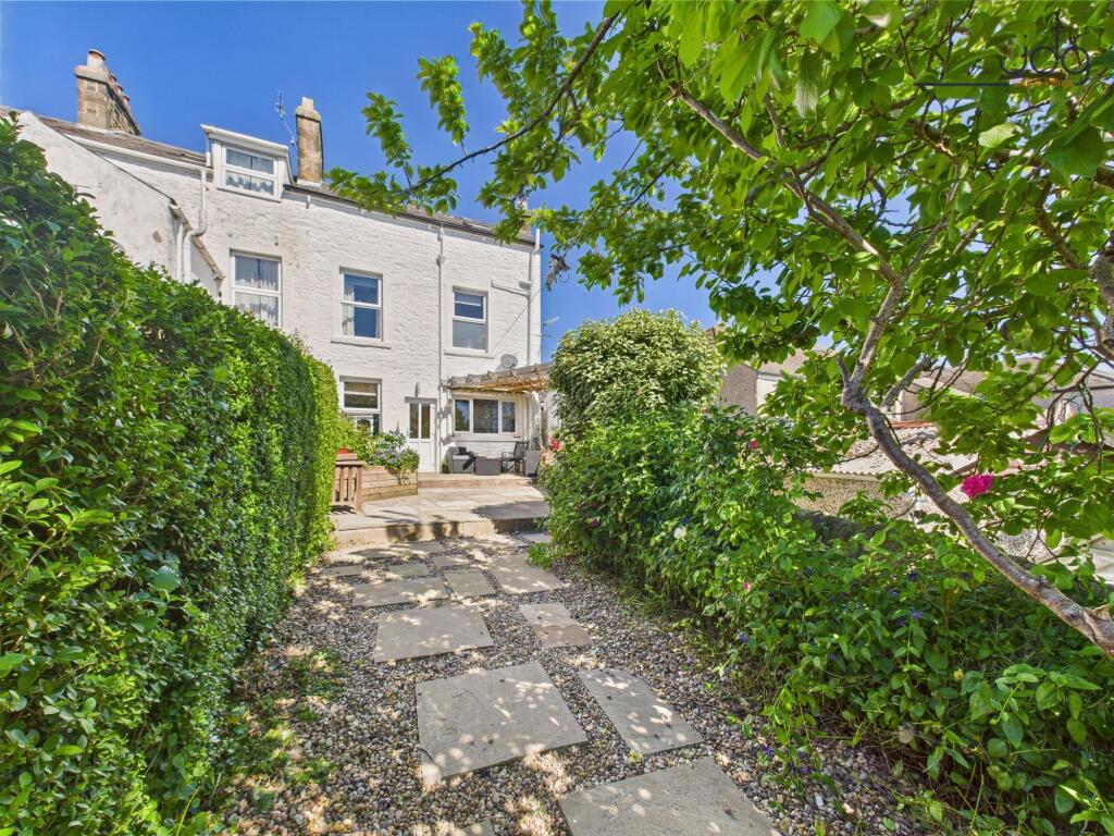 South Facing Private Garden