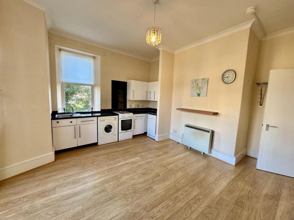 Living Room/Kitchen