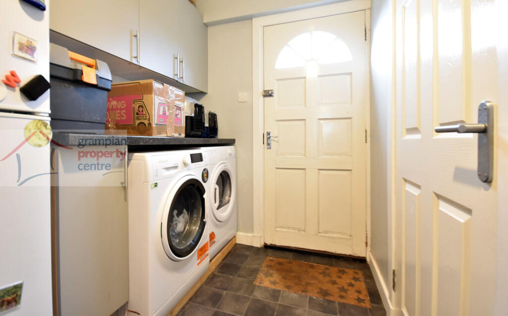 utility room  .JPG