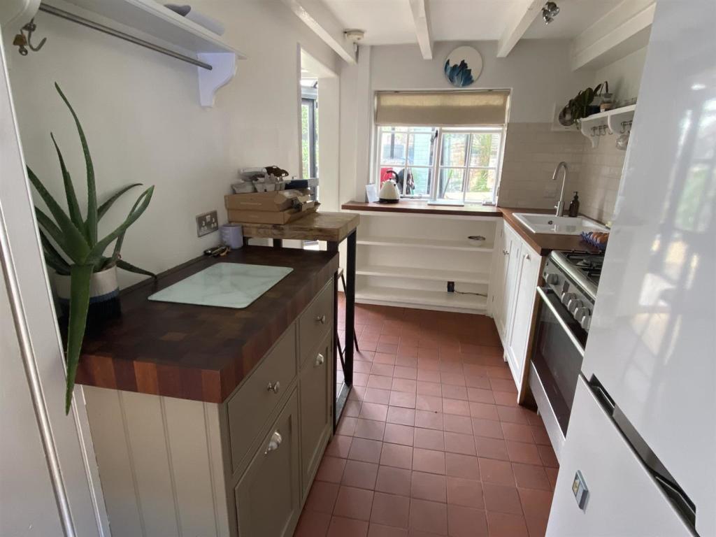 Breakfast kitchen