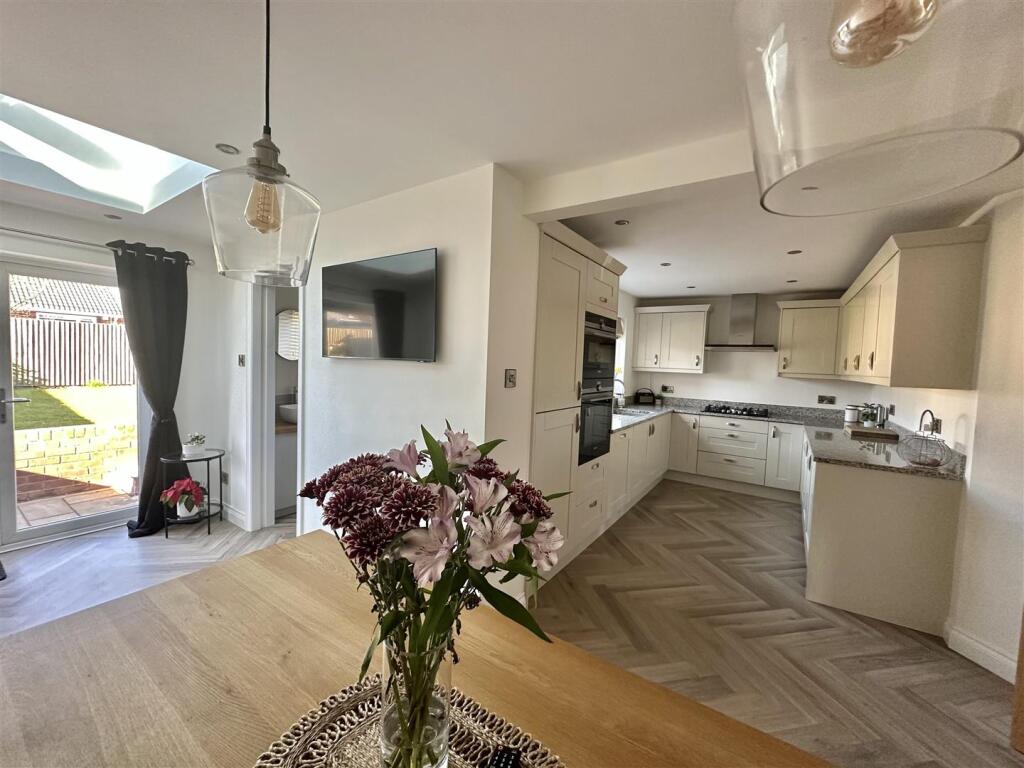 Bramleys Estate Agents - Meadow Drive - Liversedge