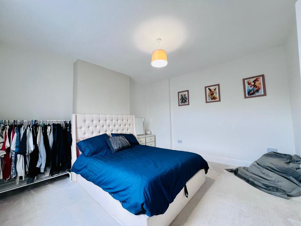 BEDROOM2.jpg