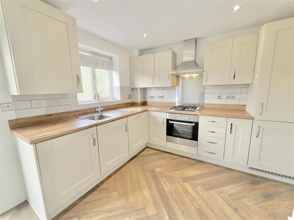 Baker Road, Wingerworth