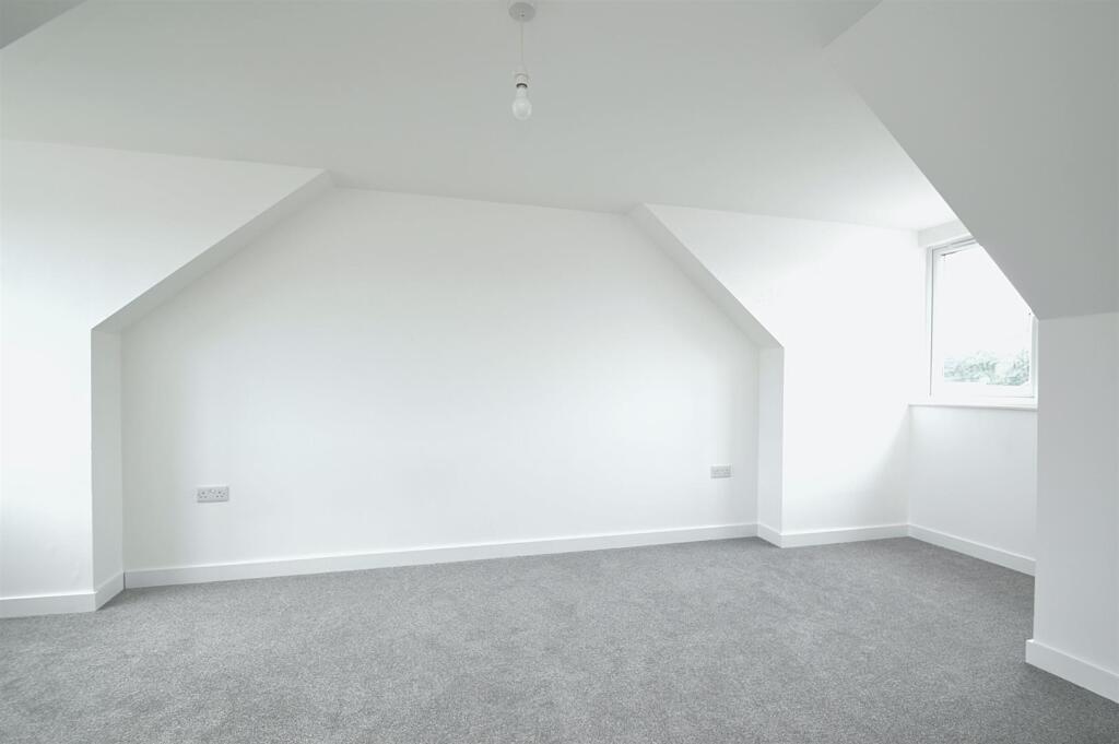 resizedBed1a.jpg