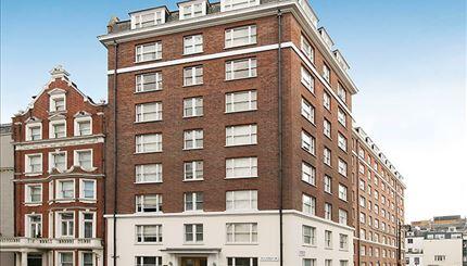 39 HILL STREET, London, W1J