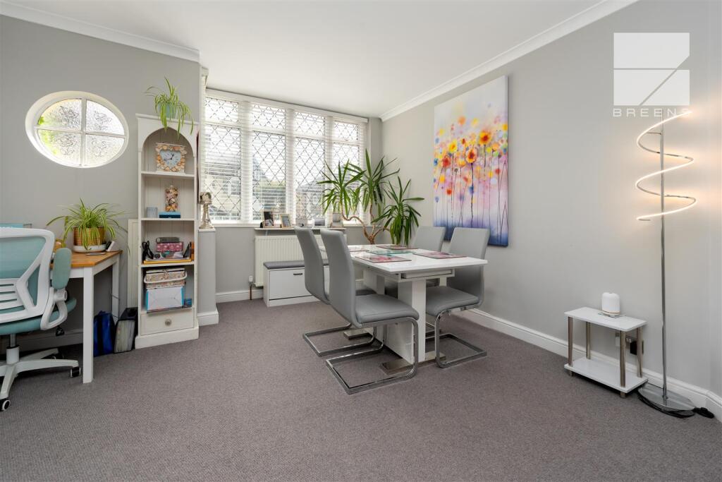 11 Dale View Gardens_0004.jpg