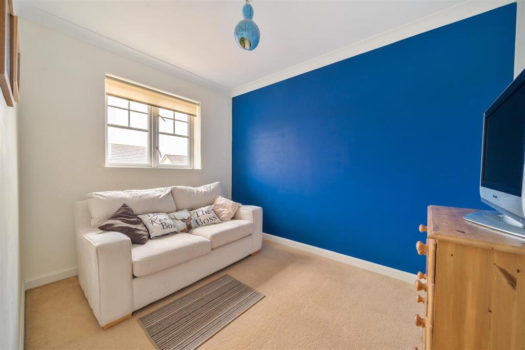 Bedford Grove Bed 3.jpg