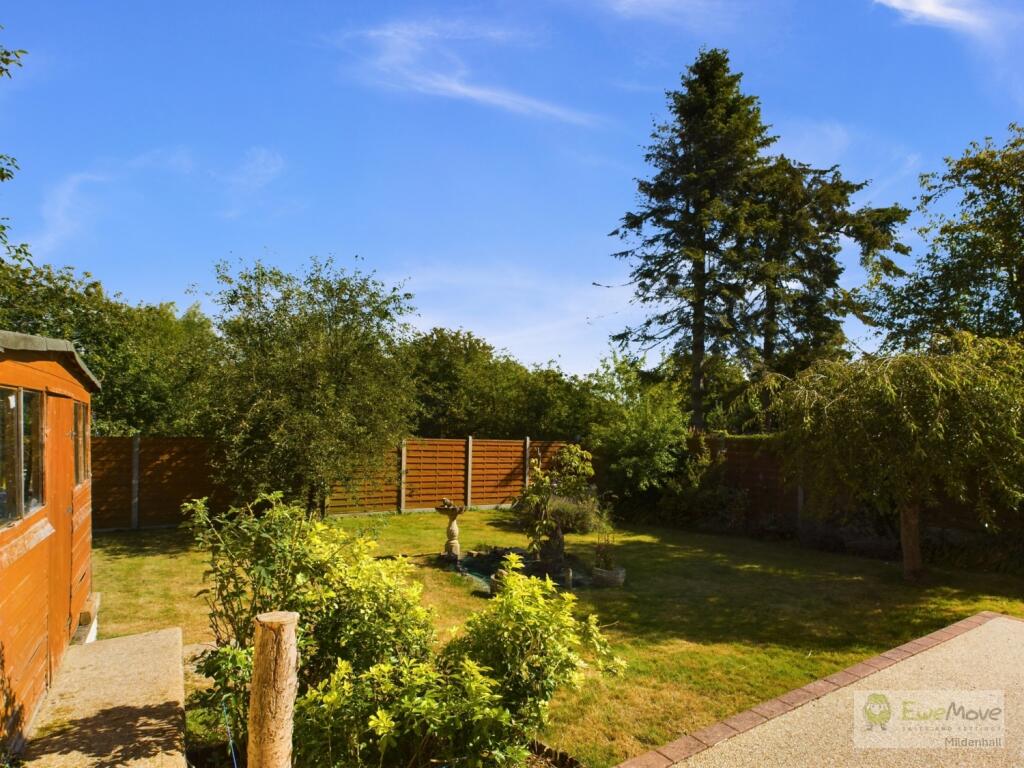 CAM03603G0-PR0015-STILL013