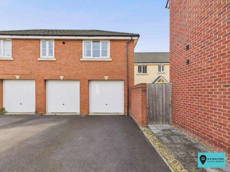 Garage &amp; Parking 