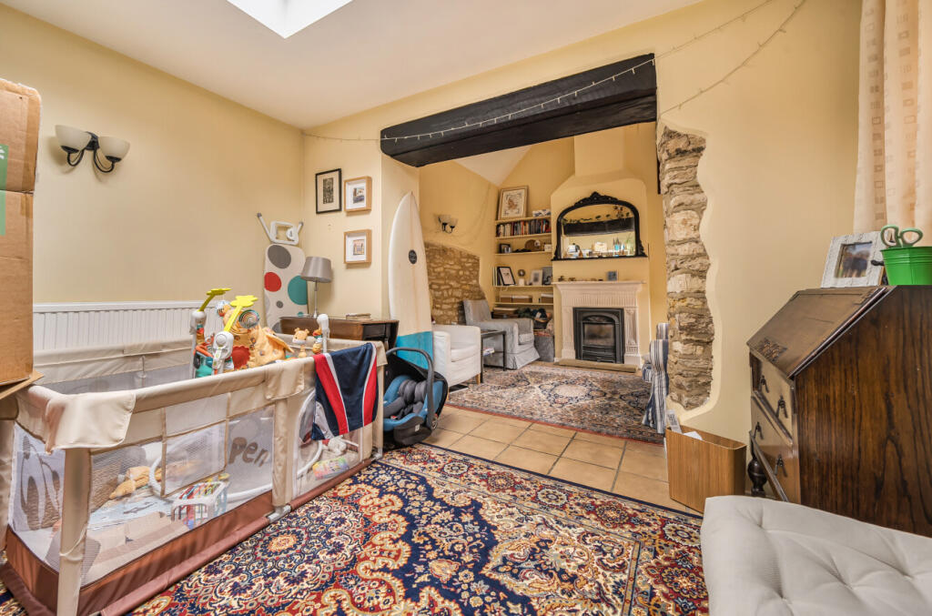 Dining/Sitting Room