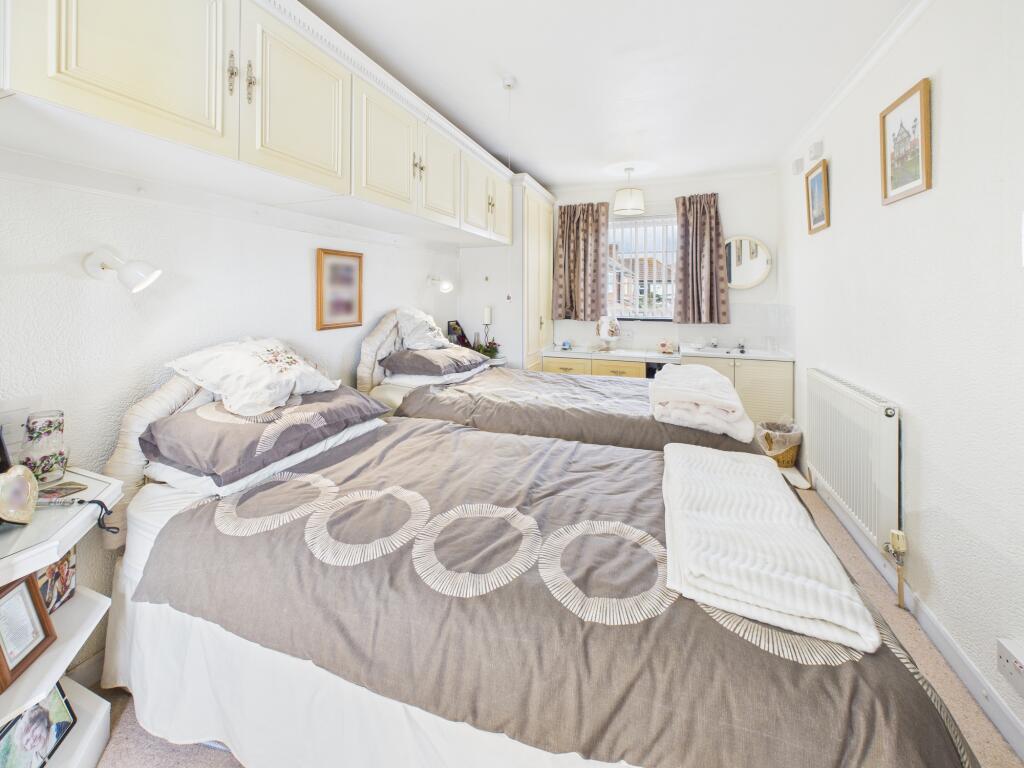 CAM05508G0-PR0108-STILL016