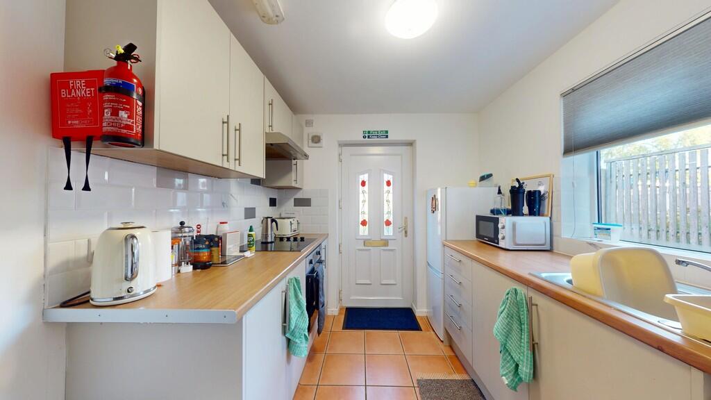 Kitchen - Angle 2