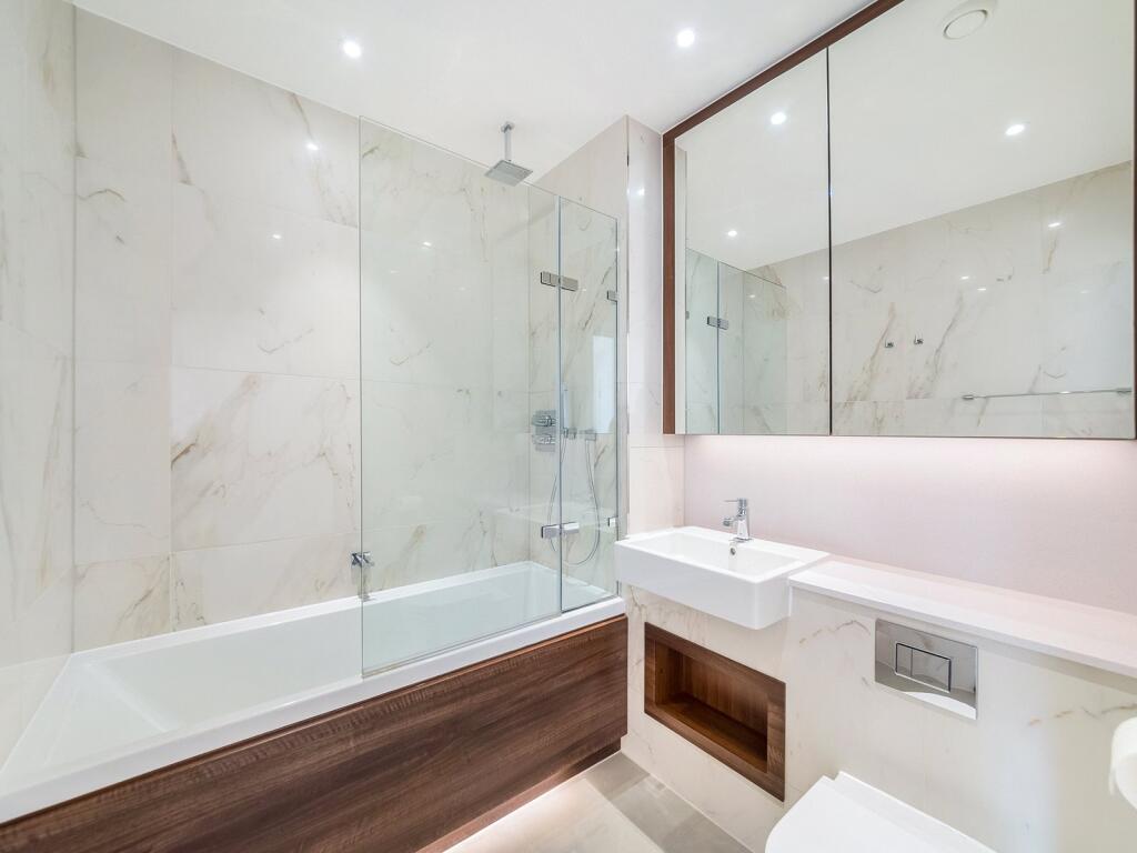 Westbourne Apartment