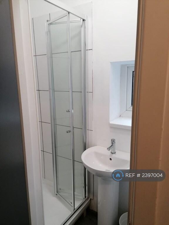 En Suite In Rooms With Toilet