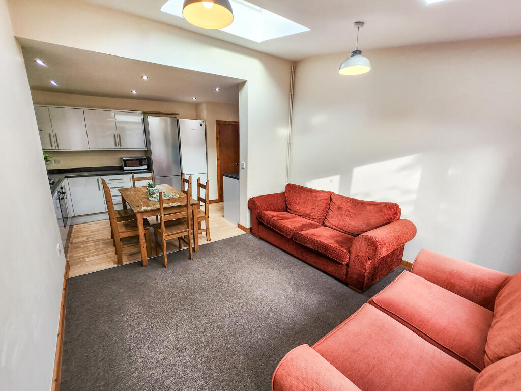 lounge 1