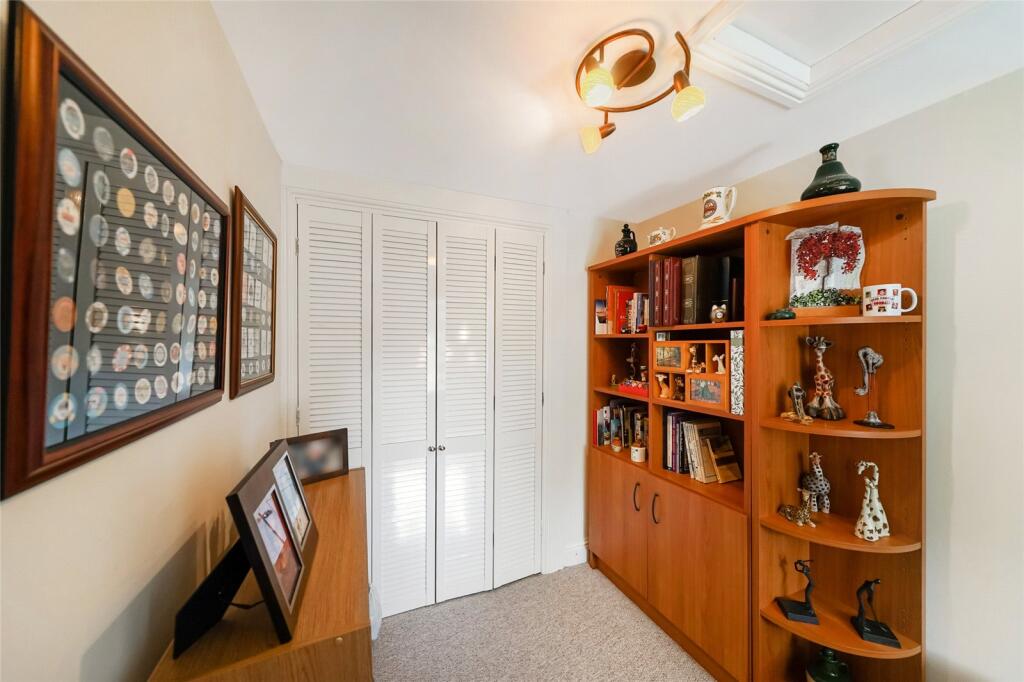 Bedroom 3/Office