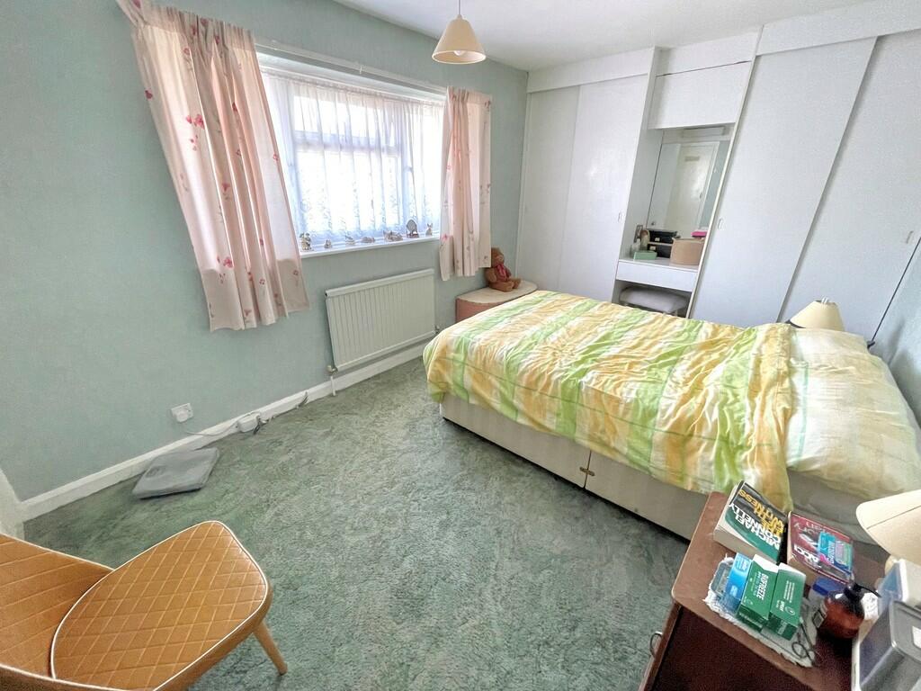 3b Fitzalan Road ...