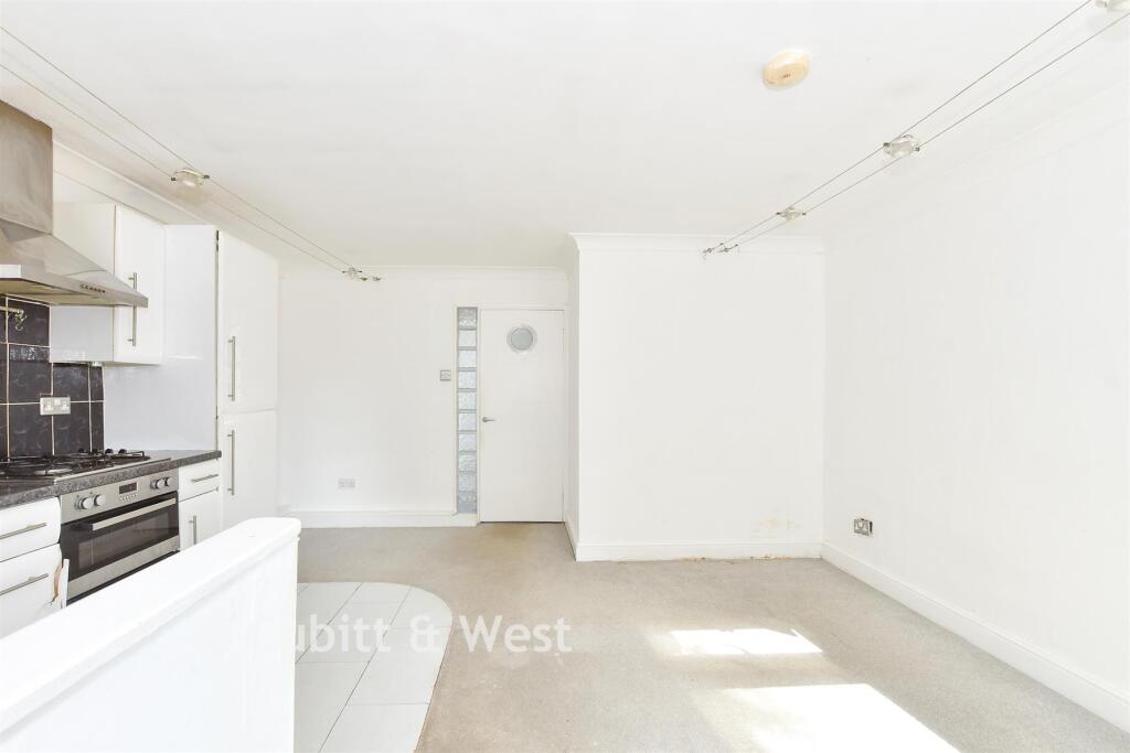 Kitchen/ Lounge/Diner
