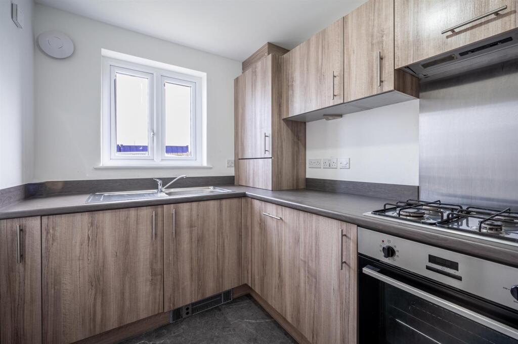 Kitchen (1).jpg