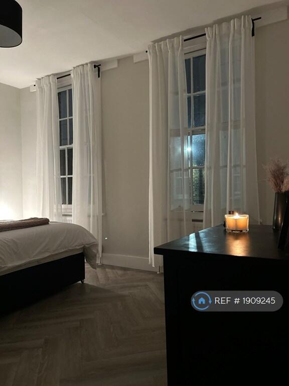 Large Double Bedroom