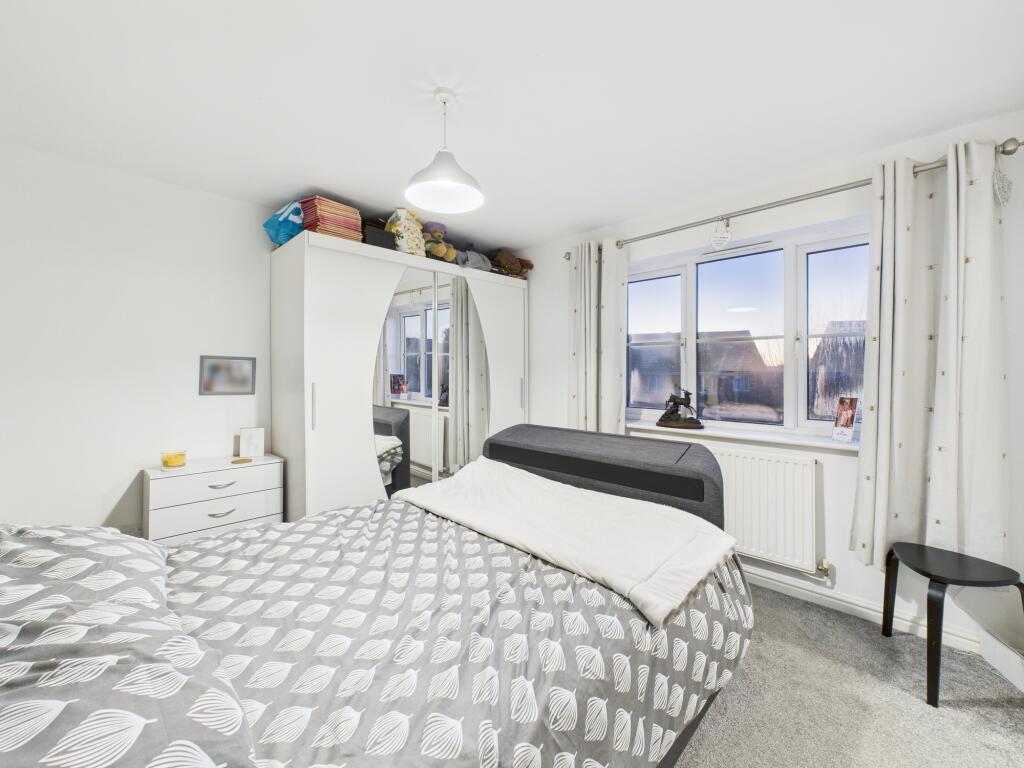 CAM05192G0-PR0187-STILL024