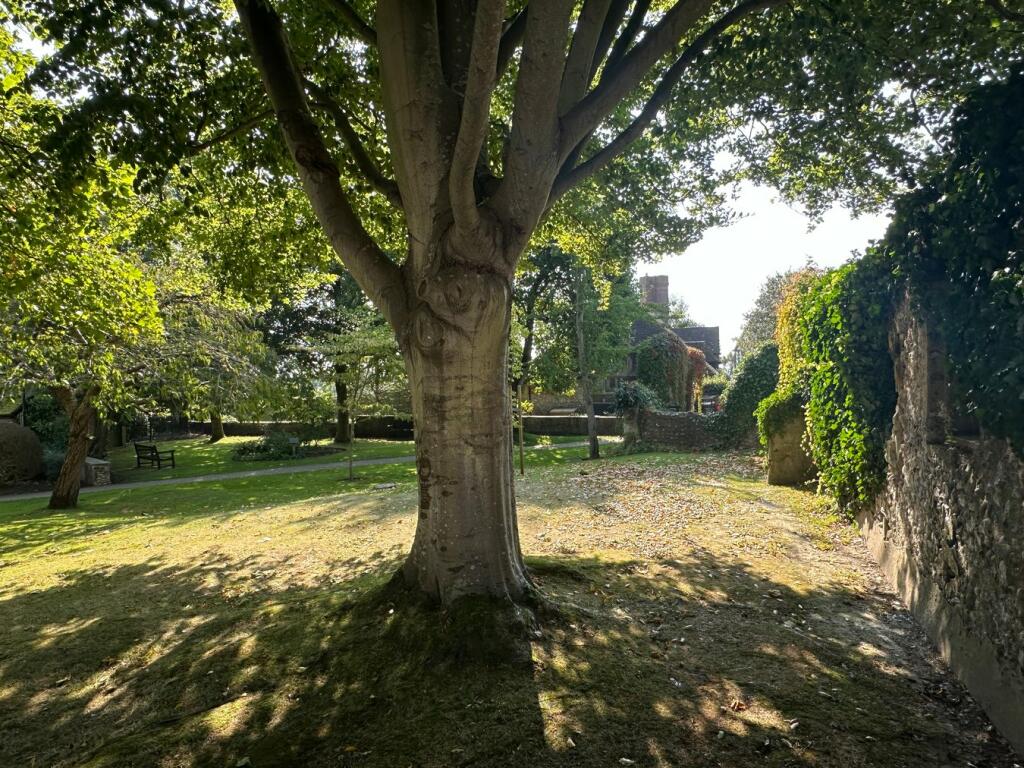 Manor Barn Gardens